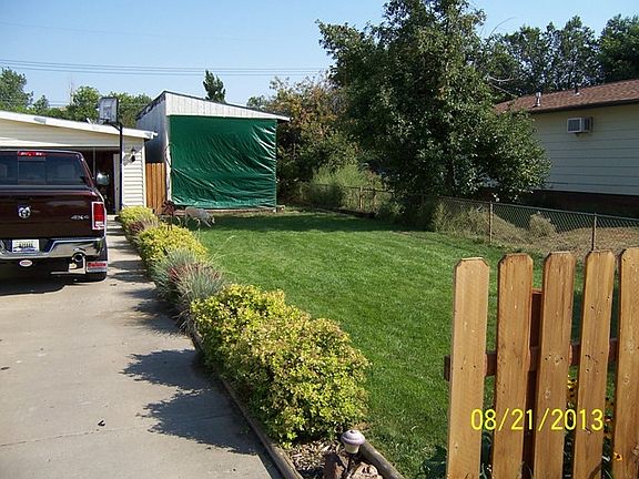 Front yard / Shop, storage