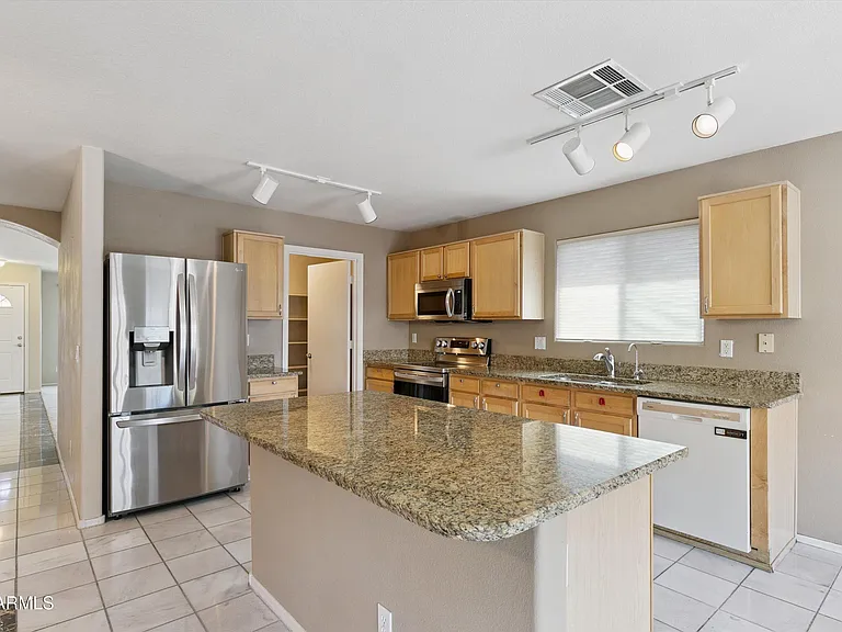 3139 W Matthew Dr — Photo 16