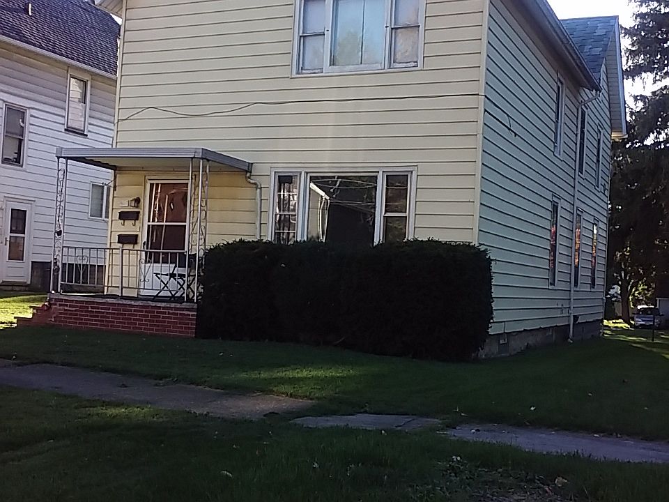 1st image of 627 Deer St
