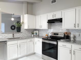 1817 Banbury Rd, Jacksonville, FL 32211