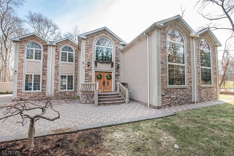 1st image of 35 Waughaw Rd