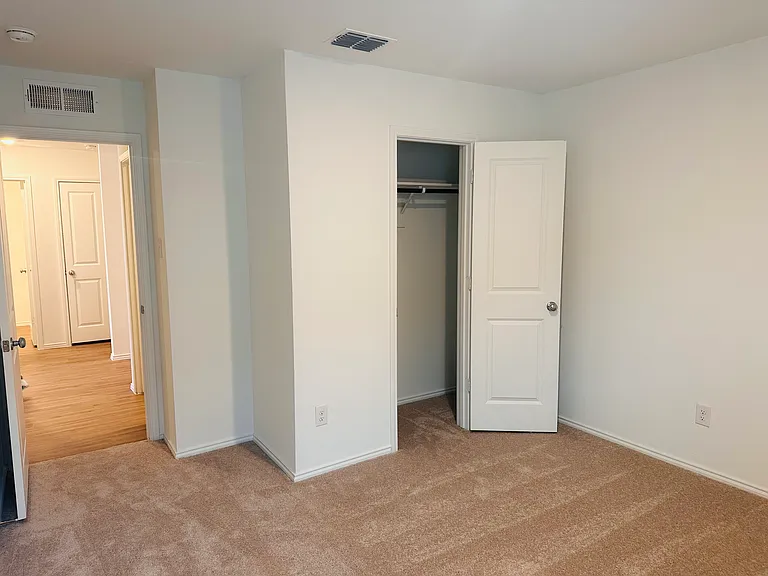5816 Crystal Water Way — Photo 4