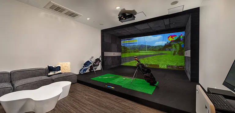 Virtual Golf | Next on Lex Apartments | Luxury Apartments in Glendale CA