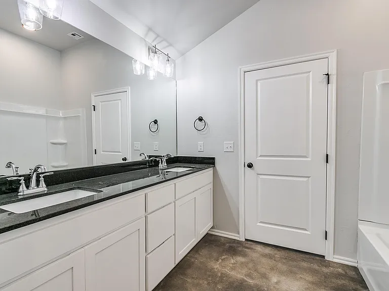 2348 SW 90th Pl — Photo 24