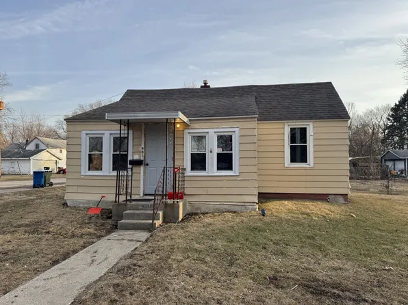 901 W 9th St, Sterling, IL 61081