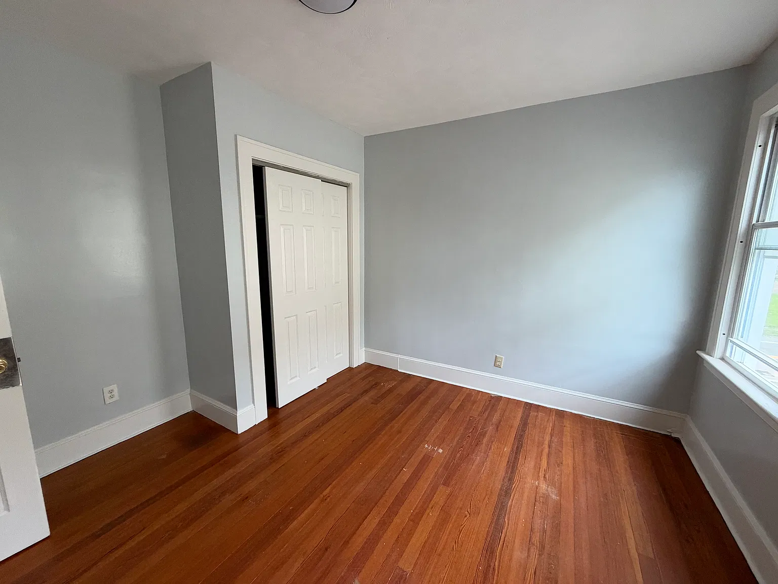 3 bed, 1100 sqft, $1,650 — Photo 4