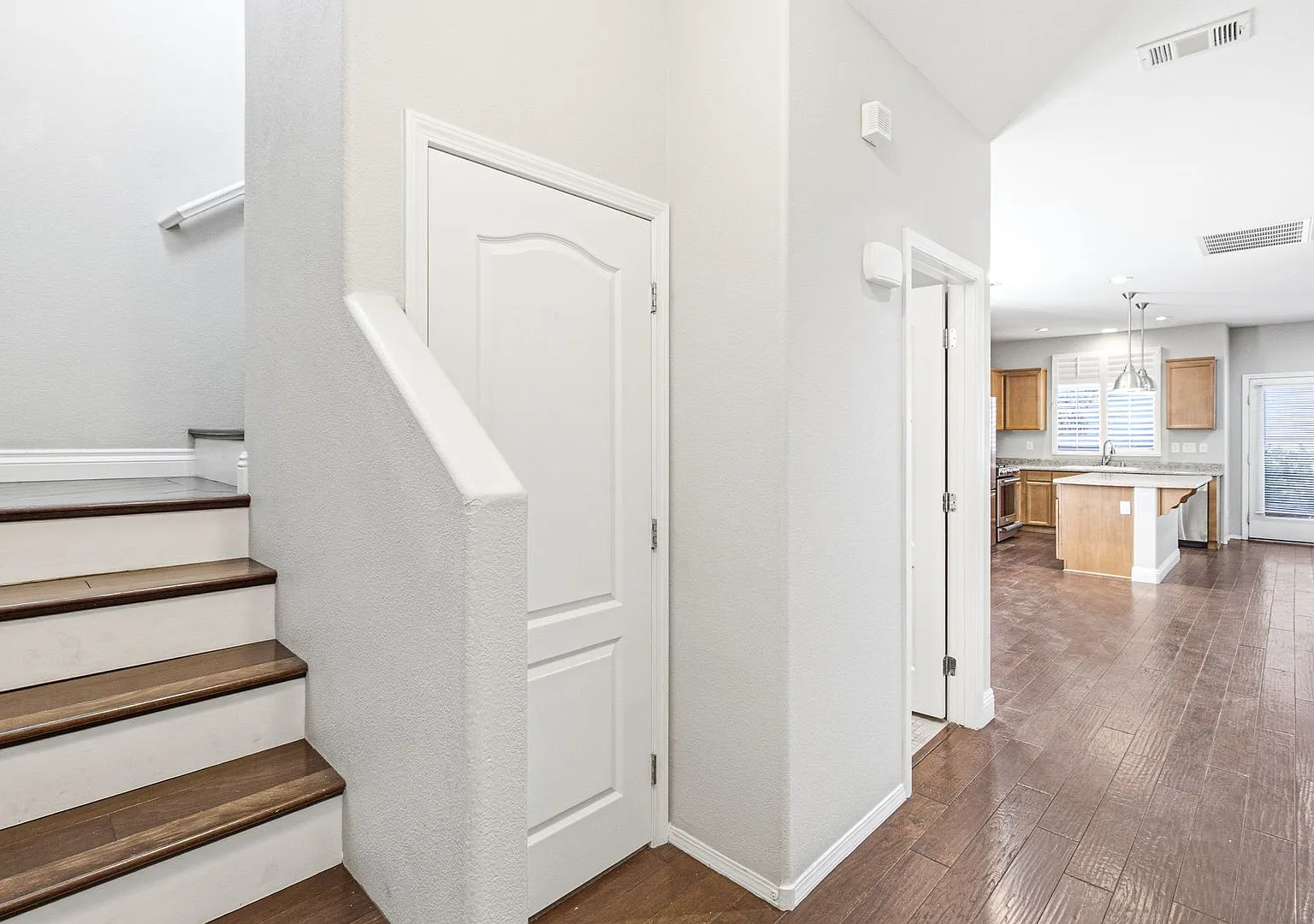 3 Bedroom Home In Providence * Coming Soon * — Photo 4