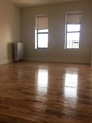 Rented by Lang Realty LLC | media 35
