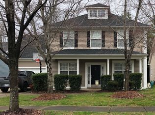 1048 Stonedown Ln, Matthews, NC 28104