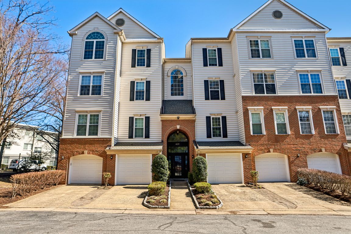 Longstreet Ln 202-001.jpg