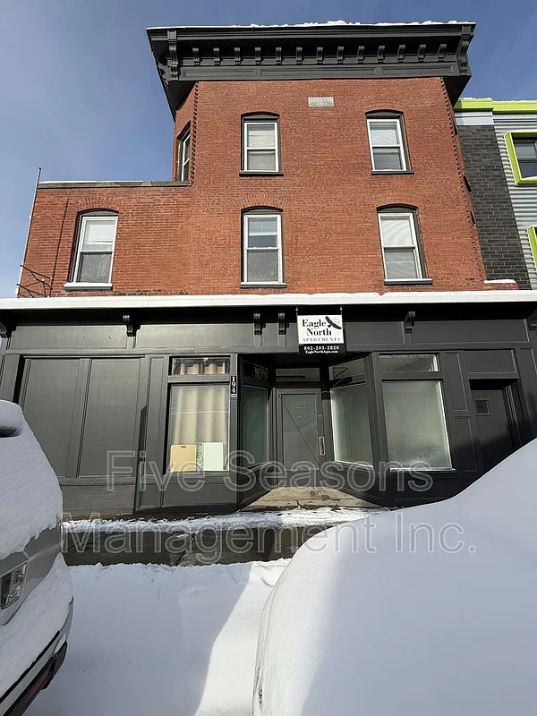 194 North St — Photo 1