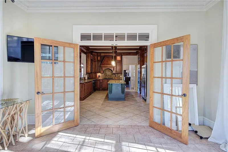 Thumbnail 16