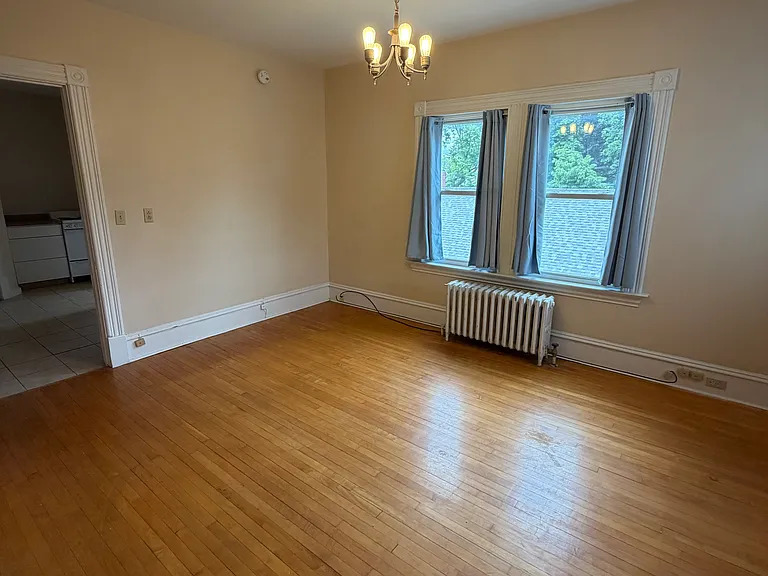 69 N Prospect St #6 — Photo 6