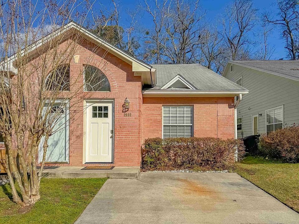 1st image of 2932 Cross Creek Ct