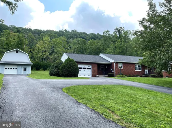 856 Heineman Ave, Lewistown, PA 17044