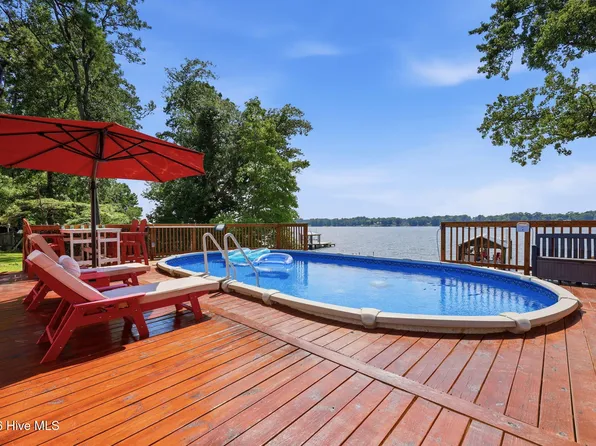32 & 35 S Teachs Point Road, Bath, NC 27808