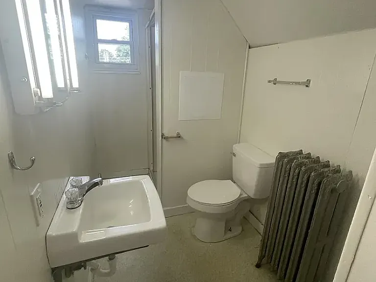 420 S Fess Ave — Photo 10