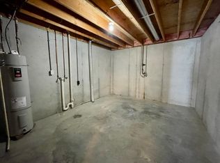 1953 S Powahatan Ct, Independence, MO 64057