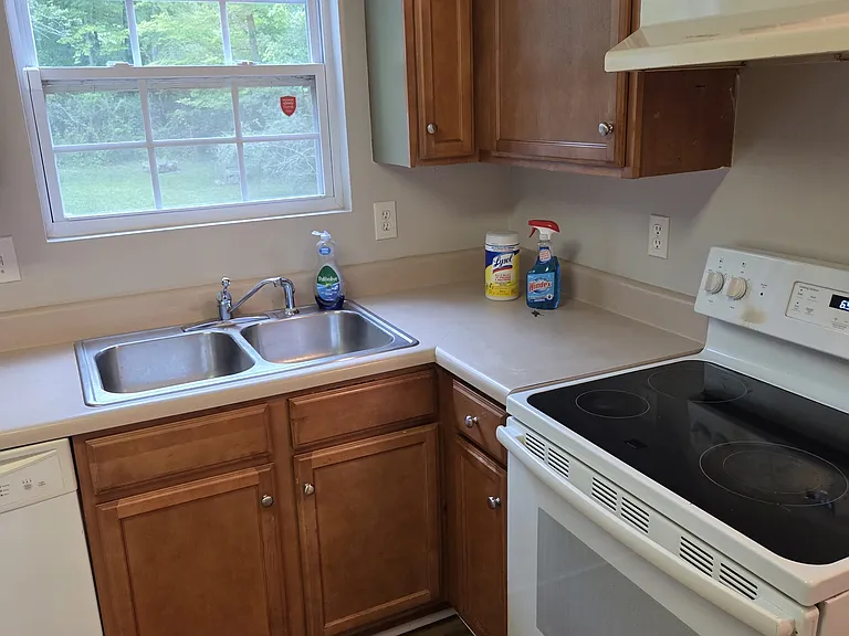 3929 Acorn Dr — Photo 8