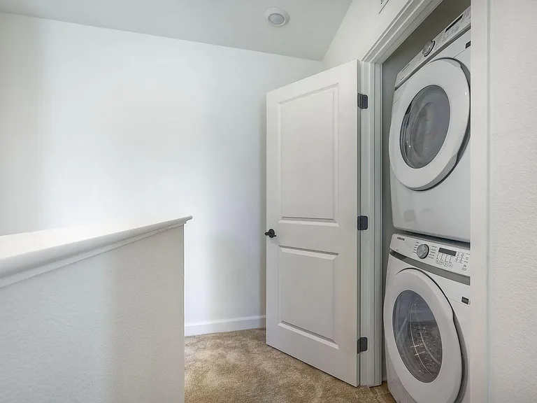 2301 Acara Cir — Photo 15