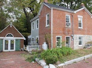 1002 Alton St, Alton, IL 62002