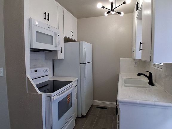 5th image of 1230-1234 N College Ave #1232
