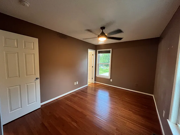 620 E Davie St — Photo 9