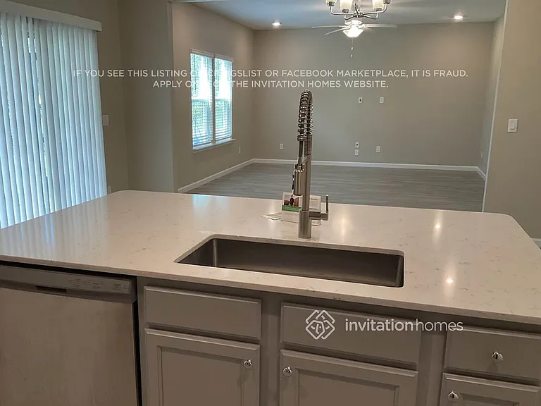 2594 Laylas Way — Photo 5