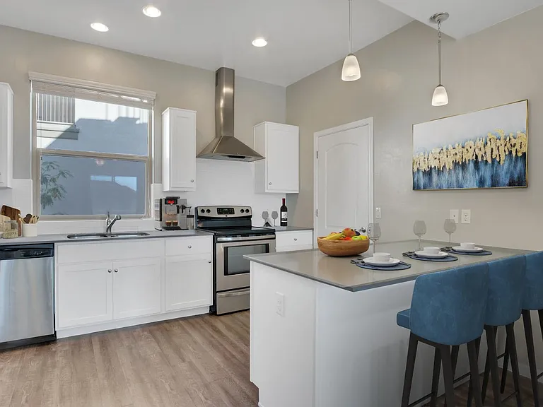 McCormick — Photo 3