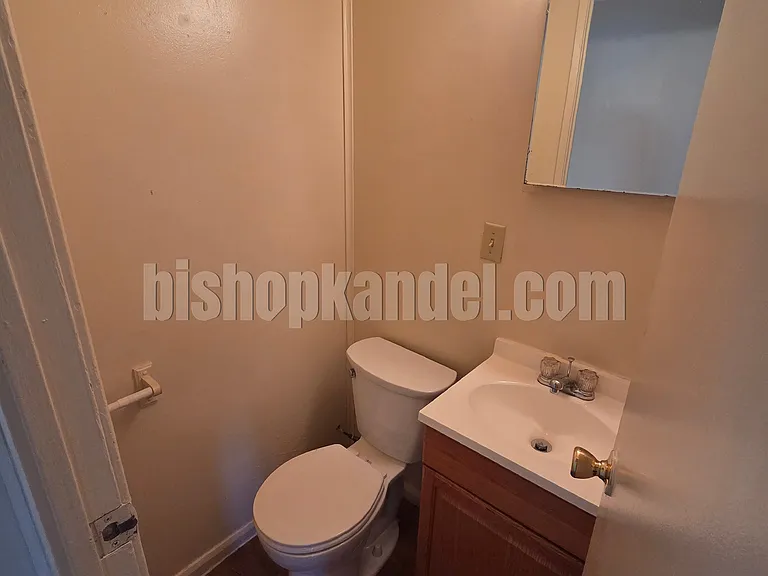 1023 Brenda Ct — Photo 8
