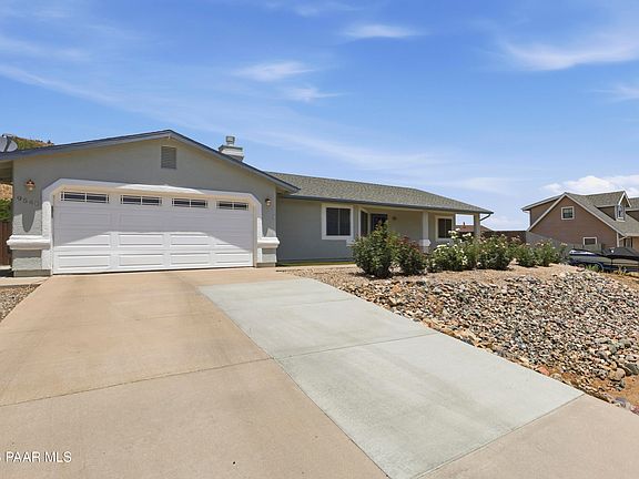 3rd image of 9540 E Whipsaw Ln