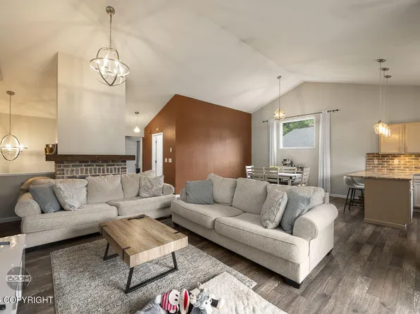 19113 Sarichef Loop, Eagle River, AK 99577