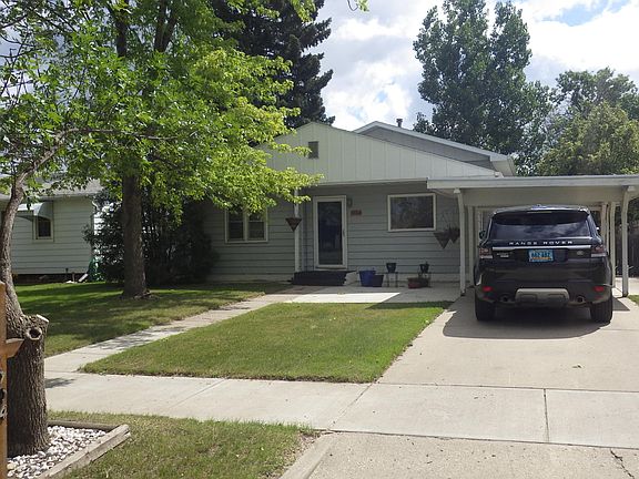 3rd image of 1704 4th Ave E