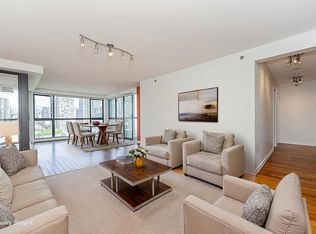 283 Davie St #1304, Vancouver, BC V6B 5T6