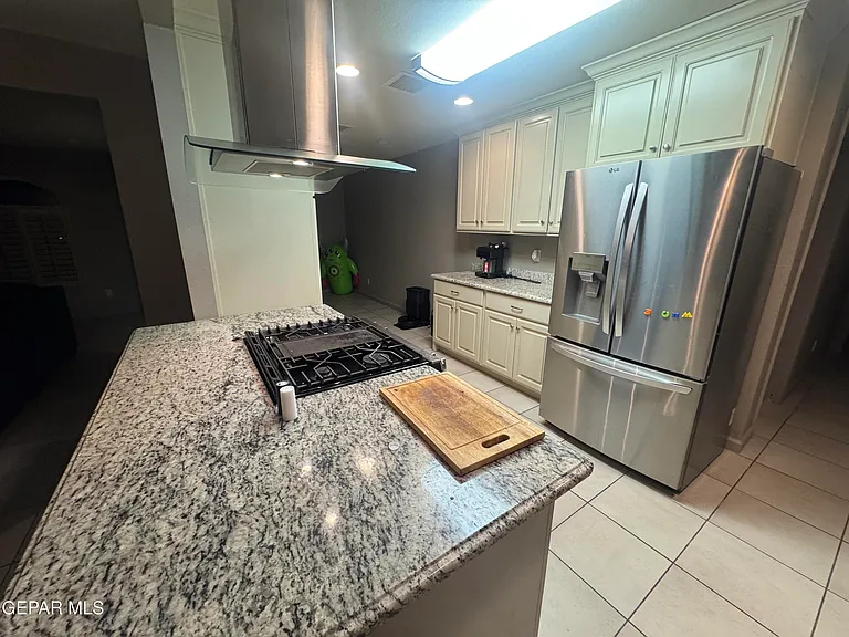 6437 Dawn Dr — Photo 5