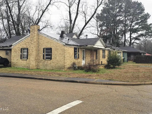 100 Wood St, Batesville, MS 38606