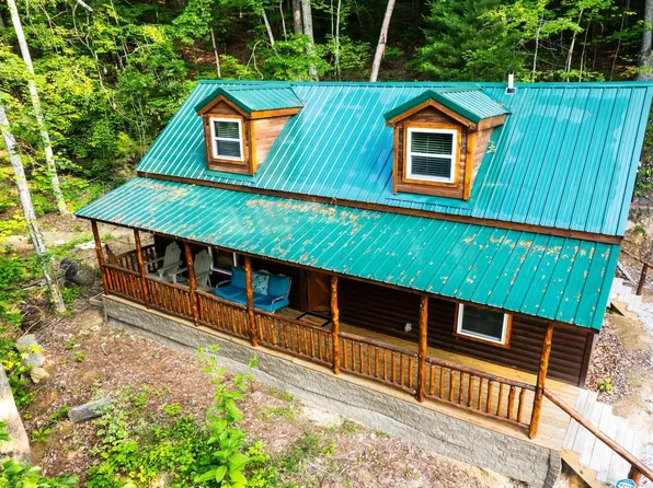 3405 Pilot Rd, Stanton, KY 40380