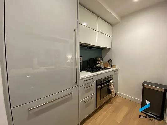 Rented by FirstService Realty (legacy) | media 19