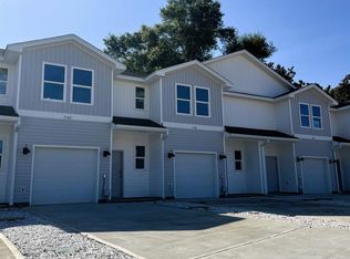 7182 Village Ln, Pensacola, FL 32504