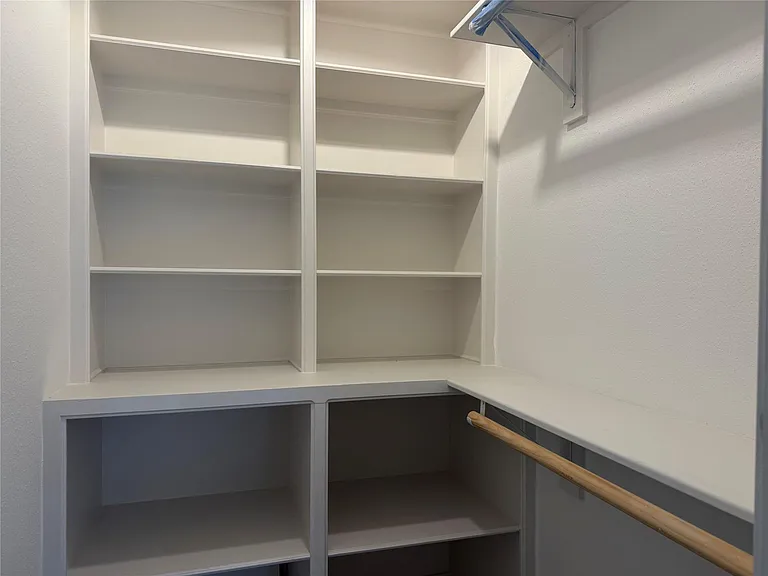 1311 Antoine Dr #219 — Photo 30
