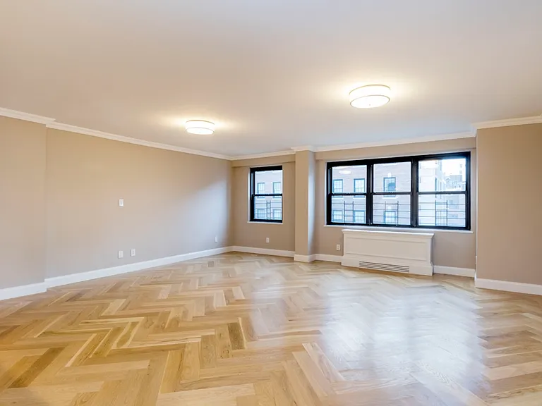 305 E 86th St #21JE — Photo 5