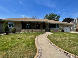 1230 22nd Dr S, La Crosse, WI 54601