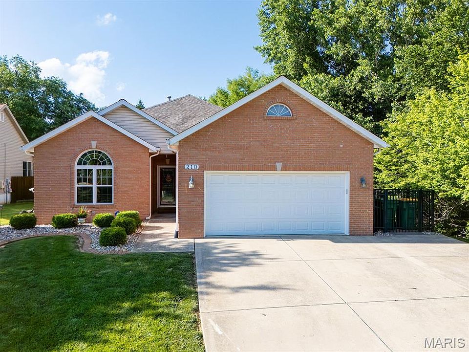 1st image of 210 Fairwood Hills Rd