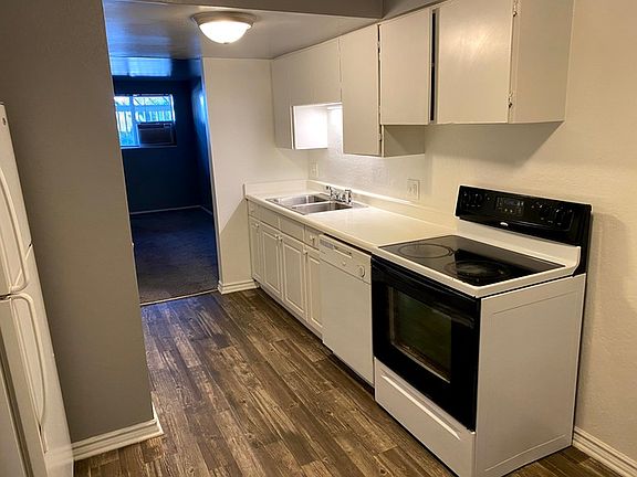 3rd image of 218 S Edith Ave #4