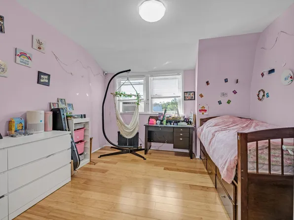 11-34 Bay 27th Street image 12 of 19