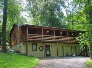 942 Amosite Rd, Elizabethtown, PA 17022