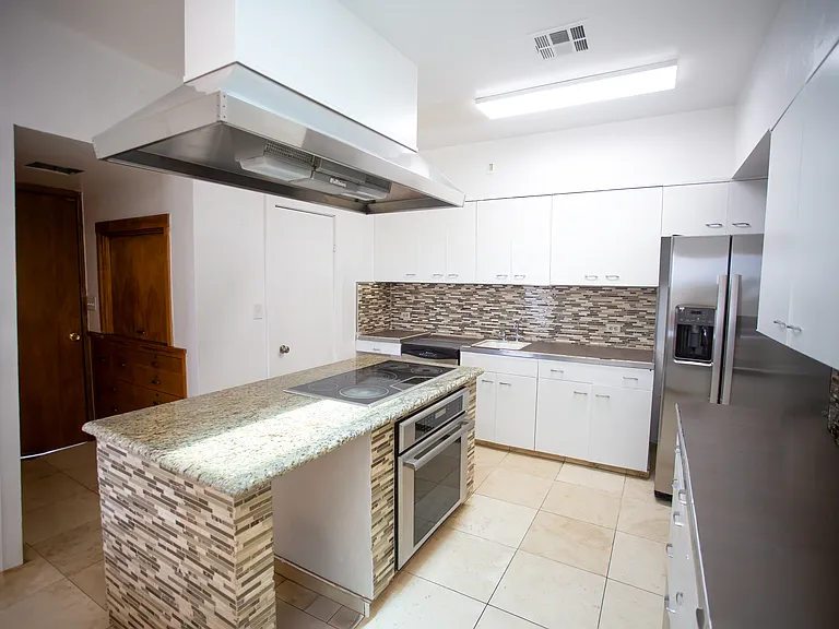 705 N Linda Vista Dr — Photo 13
