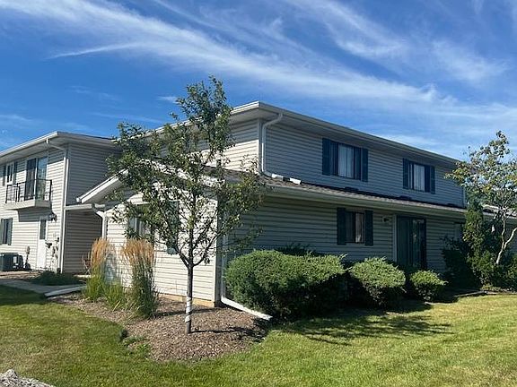 3rd image of 1106 Stoughton Ct #1106