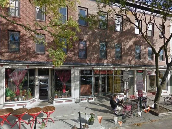 6 1/2 - 14 1/2 North Winooski Avenue