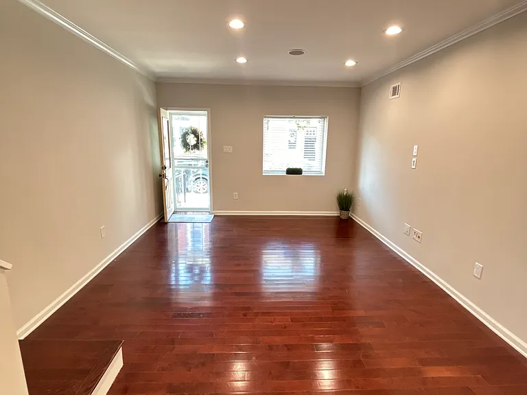 311 Cotton St — Photo 5